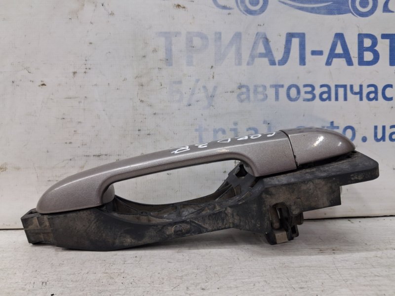 Ручка двери внешняя задняя правая Ceed 2006-2012 ED 1.6 diesel D4FB