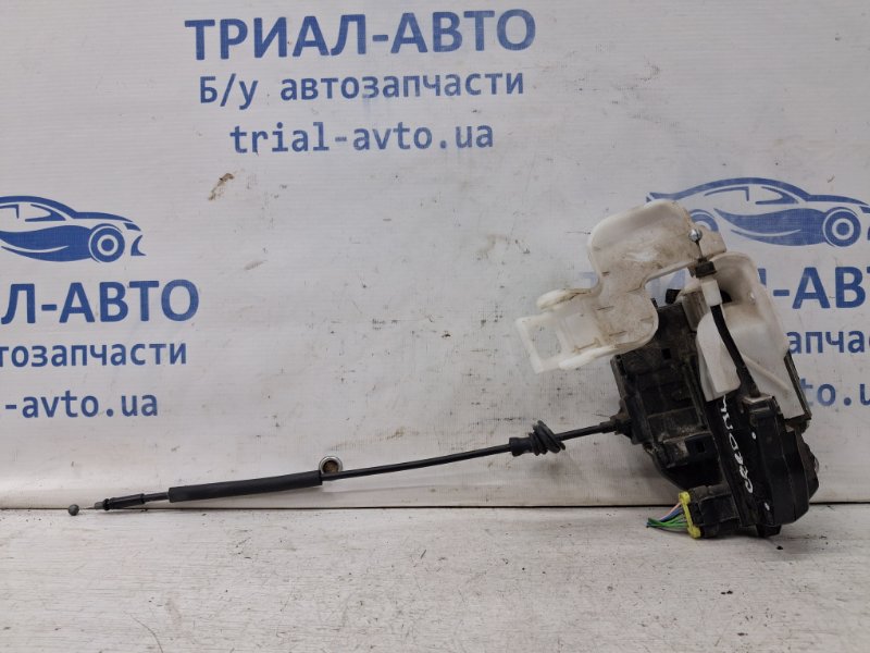 Замок двери передний левый Kia Ceed 2006-2012 ED 1.6 diesel D4FB 813101H000 Б/У