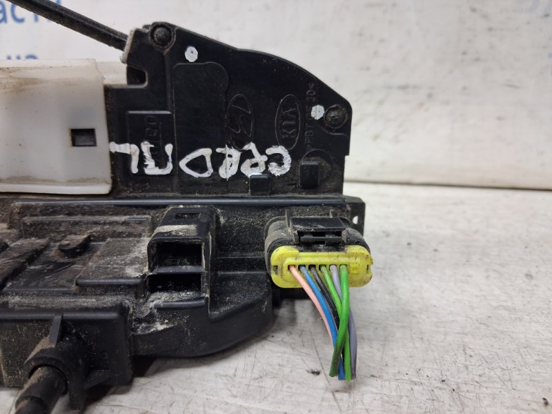 Замок двери передний левый Kia Ceed ED 1.6 diesel D4FB