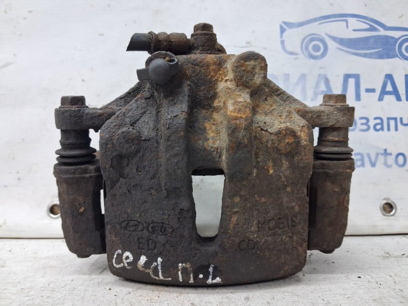 Суппорт передний левый Kia Ceed 2006-2012 ED 1.6 diesel D4FB 581101H000 Б/У