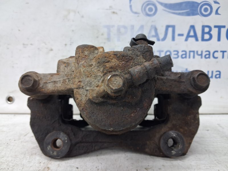 Суппорт передний левый Kia Ceed ED 1.6 diesel D4FB