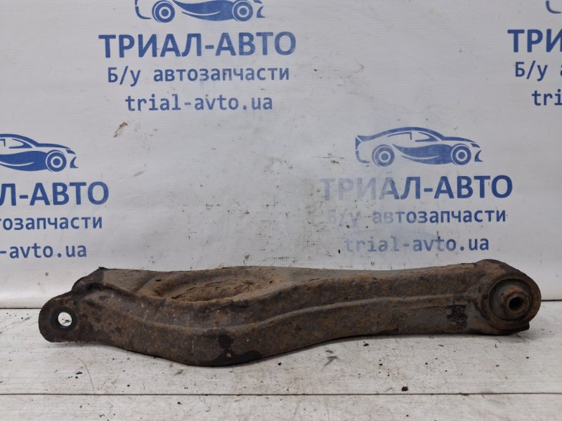 Рычаг задней подвески нижний поперечный (под пружину) Ceed 2006-2012 ED 1.6 diesel D4FB