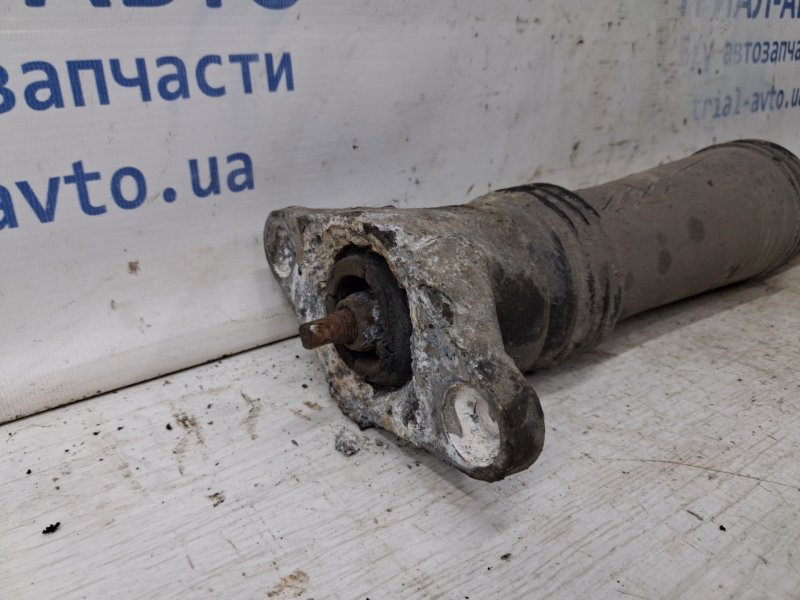 Амортизатор задний Ceed 2006-2012 ED 1.6 diesel D4FB Амортизатор задний Ceed 2006-2012 ED 1.6 diesel D4FB