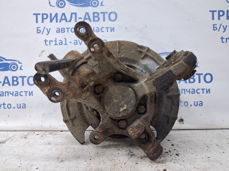 Цапфа задняя левая со ступицей Kia Ceed 2006-2012 ED 1.6 diesel D4FB 527101H500 Б/У