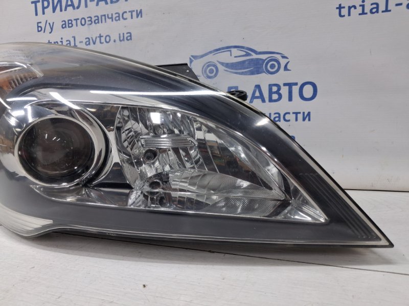Фара правая галоген Рестайлинг Kia Ceed ED 1.6 diesel D4FB