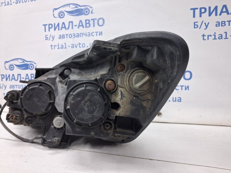Фара правая галоген Рестайлинг Ceed 2006-2012 ED 1.6 diesel D4FB