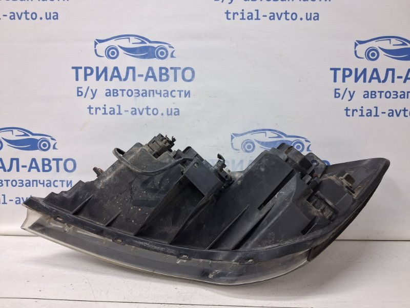 Фара правая галоген Рестайлинг Ceed 2006-2012 ED 1.6 diesel D4FB