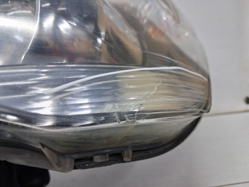 Фара левая галоген Рестайлинг Ceed 2006-2012 ED 1.6 diesel D4FB