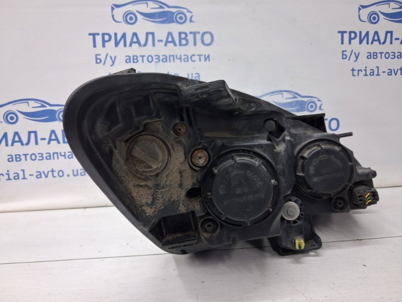 Фара левая галоген Рестайлинг Ceed 2006-2012 ED 1.6 diesel D4FB