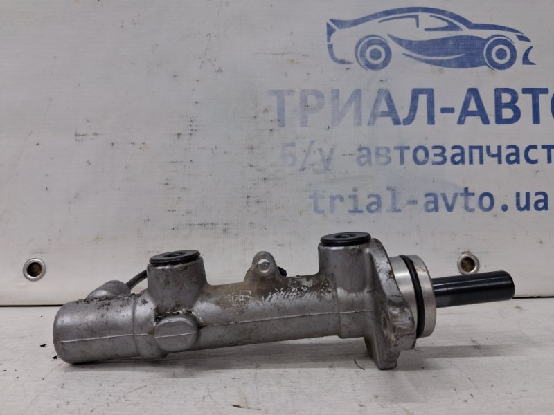 Тормозной цилиндр главный Kia Ceed 2006-2012 ED 1.6 diesel D4FB 585101H000 Б/У