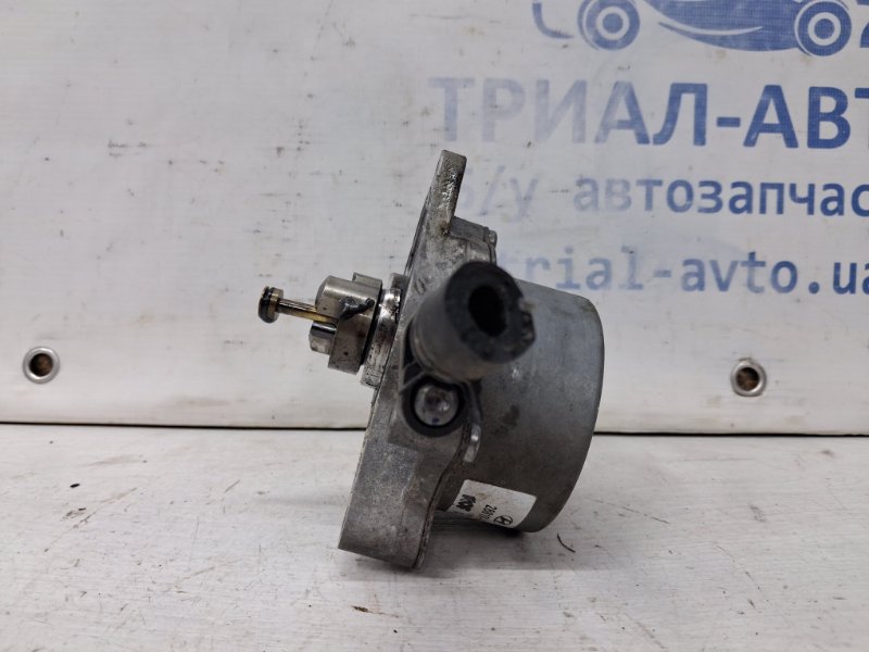 Насос вакуумный Kia Ceed 2006-2012 ED 1.6 diesel D4FB 288102A001 Б/У