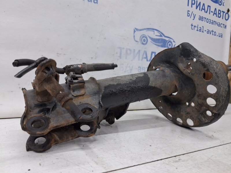 Амортизатор передний левый Kia Ceed ED 1.6 diesel D4FB