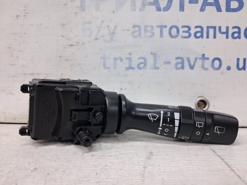 Переключатель подрулевой правый(дворники) Kia Ceed 2006-2012 ED 1.6 diesel D4FB 934201H500 Б/У