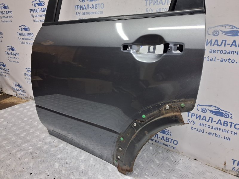 Дверь задняя левая Outlander 2003-2006 CU 2.4 бензин 4G69 Дверь задняя левая Outlander 2003-2006 CU 2.4 бензин 4G69