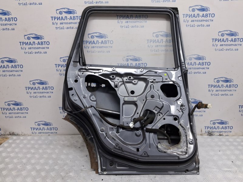 Дверь задняя левая Outlander 2003-2006 CU 2.4 бензин 4G69 Дверь задняя левая Outlander 2003-2006 CU 2.4 бензин 4G69