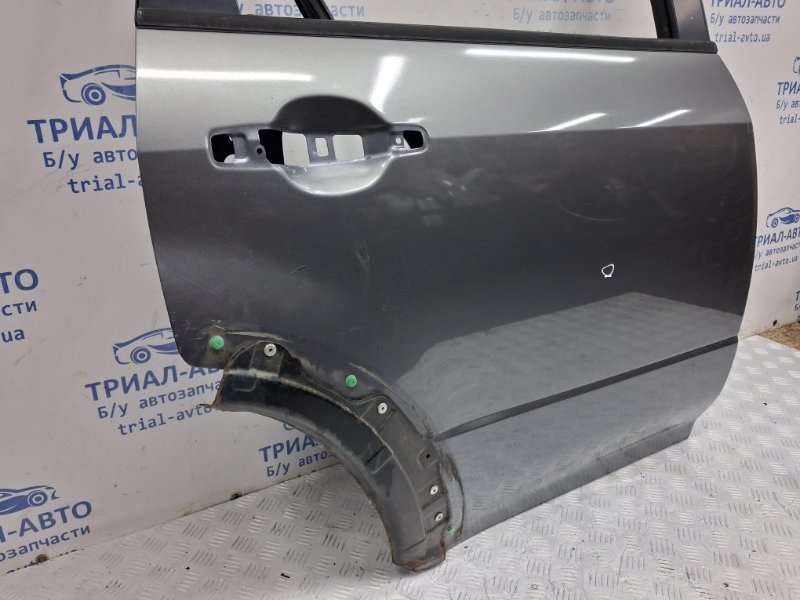 Дверь задняя правая Mitsubishi Outlander CU 2.4 бензин 4G69 Дверь задняя правая Mitsubishi Outlander CU 2.4 бензин 4G69