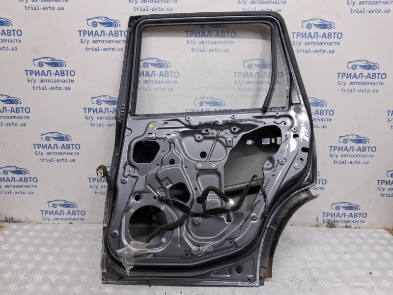 Дверь задняя правая Outlander 2003-2006 CU 2.4 бензин 4G69 Дверь задняя правая Outlander 2003-2006 CU 2.4 бензин 4G69