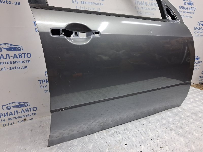 Дверь передняя правая Mitsubishi Outlander CU 2.4 бензин 4G69