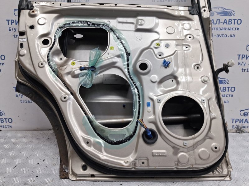 Дверь задняя левая Prado 2002-2009 J120 4.0 1GR-FE Дверь задняя левая Prado 2002-2009 J120 4.0 1GR-FE