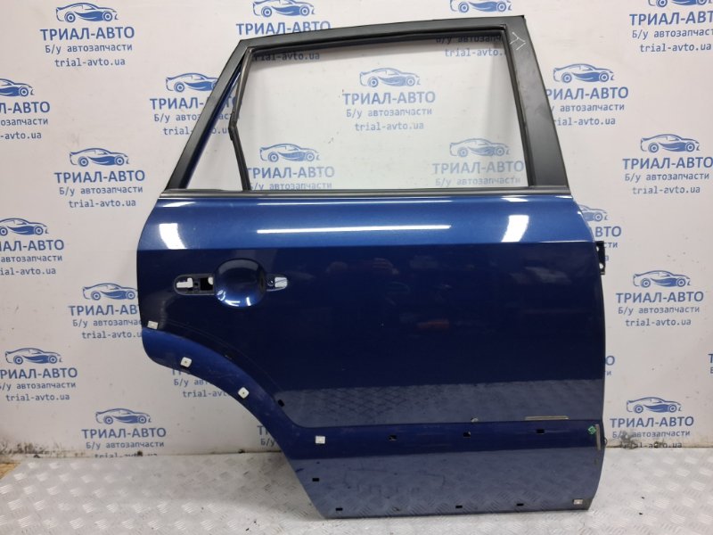 Запчасть дверь задняя правая Hyundai Tucson 2004-2009 JM 2.0 diesel D4EA 770042E050 Б/У Дверь задняя правая Hyundai Tucson 2004-2009 JM 2.0 diesel D4EA 770042E050 Б/У