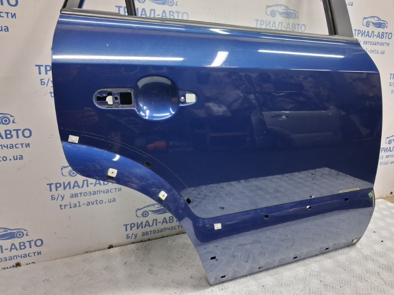 Дверь задняя правая Hyundai Tucson JM 2.0 diesel D4EA Дверь задняя правая Hyundai Tucson JM 2.0 diesel D4EA