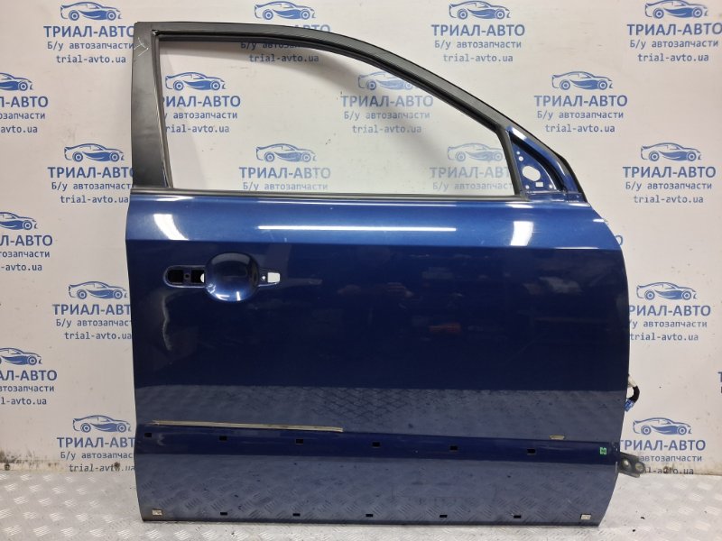 Запчасть дверь передняя правая Hyundai Tucson 2004-2009 JM 2.0 diesel D4EA 760042E050 Б/У Дверь передняя правая Hyundai Tucson 2004-2009 JM 2.0 diesel D4EA 760042E050 Б/У
