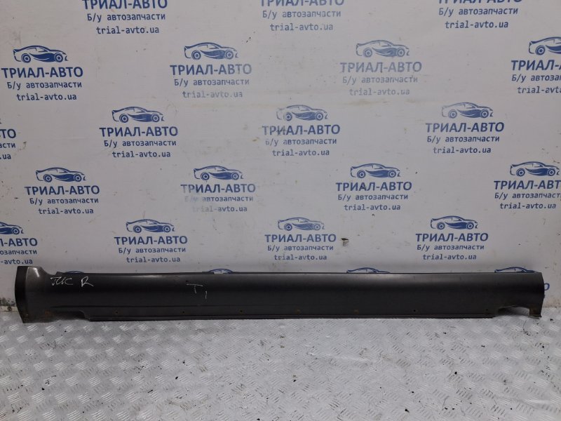 Запчасть накладка порога внешняя правая Hyundai Tucson 2004-2009 JM 2.0 diesel D4EA 877522E000 Б/У Накладка порога внешняя правая Hyundai Tucson 2004-2009 JM 2.0 diesel D4EA 877522E000 Б/У