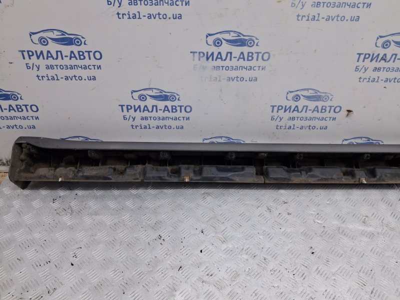 Накладка порога внешняя левая Outlander 2003-2006 CU 2.4 бензин 4G69