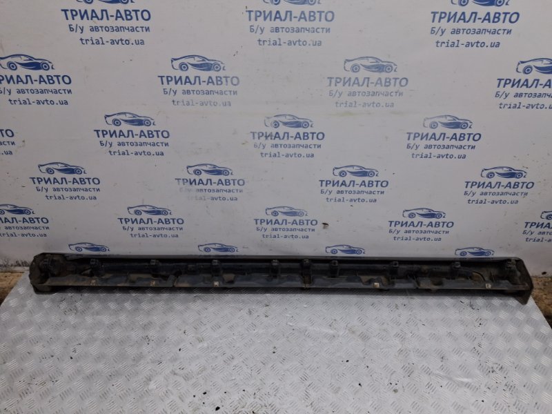 Накладка порога внешняя правая Outlander 2003-2006 CU 2.4 бензин 4G69