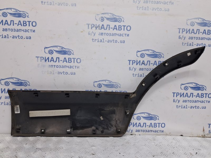 Накладка двери задняя правая Tucson 2004-2009 JM 2.0 diesel D4EA Накладка двери задняя правая Tucson 2004-2009 JM 2.0 diesel D4EA