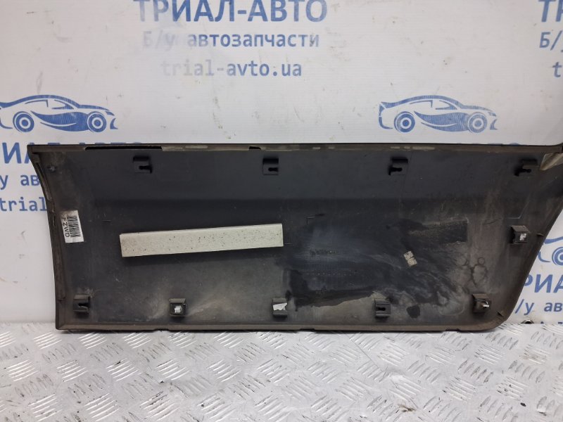 Накладка двери задняя правая Tucson 2004-2009 JM 2.0 diesel D4EA Накладка двери задняя правая Tucson 2004-2009 JM 2.0 diesel D4EA
