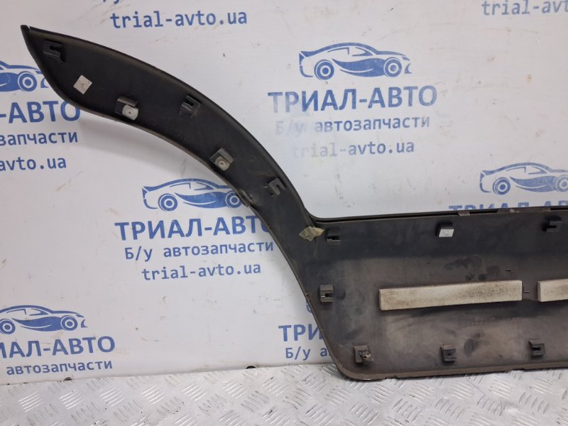 Накладка двери задняя левая Tucson 2004-2009 JM 2.0 diesel D4EA Накладка двери задняя левая Tucson 2004-2009 JM 2.0 diesel D4EA