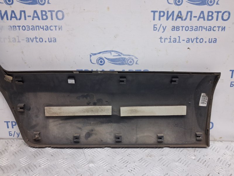 Накладка двери задняя левая Tucson 2004-2009 JM 2.0 diesel D4EA Накладка двери задняя левая Tucson 2004-2009 JM 2.0 diesel D4EA