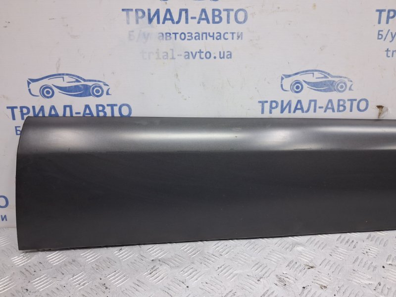 Накладка двери передняя правая Tucson 2004-2009 JM 2.0 diesel D4EA Накладка двери передняя правая Tucson 2004-2009 JM 2.0 diesel D4EA