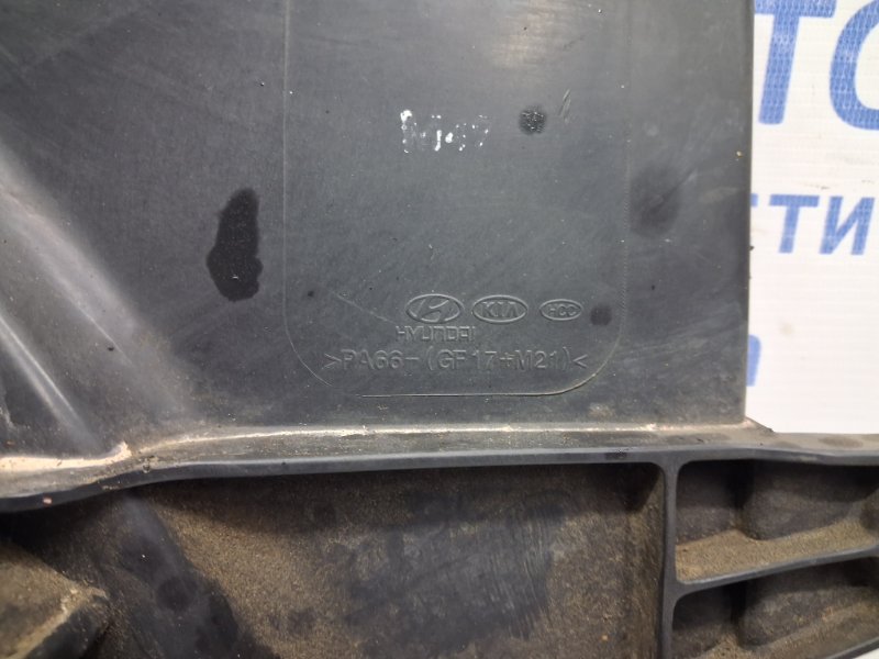 Диффузор с вентилятором радиатора Tucson 2004-2009 JM 2.0 diesel D4EA Диффузор с вентилятором радиатора Tucson 2004-2009 JM 2.0 diesel D4EA