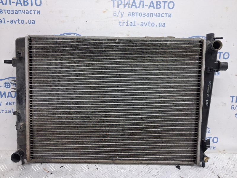 Запчасть радиатор основной Hyundai Tucson 2004-2009 JM 2.0 diesel D4EA 253102E550 Б/У Радиатор основной Hyundai Tucson 2004-2009 JM 2.0 diesel D4EA 253102E550 Б/У