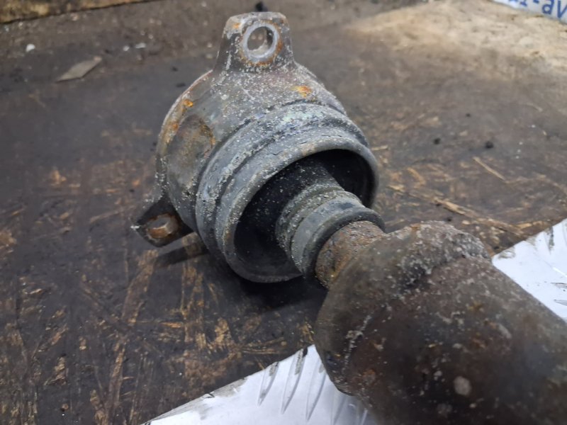 Вал карданный Outlander 2003-2006 CU 2.4 бензин 4G69