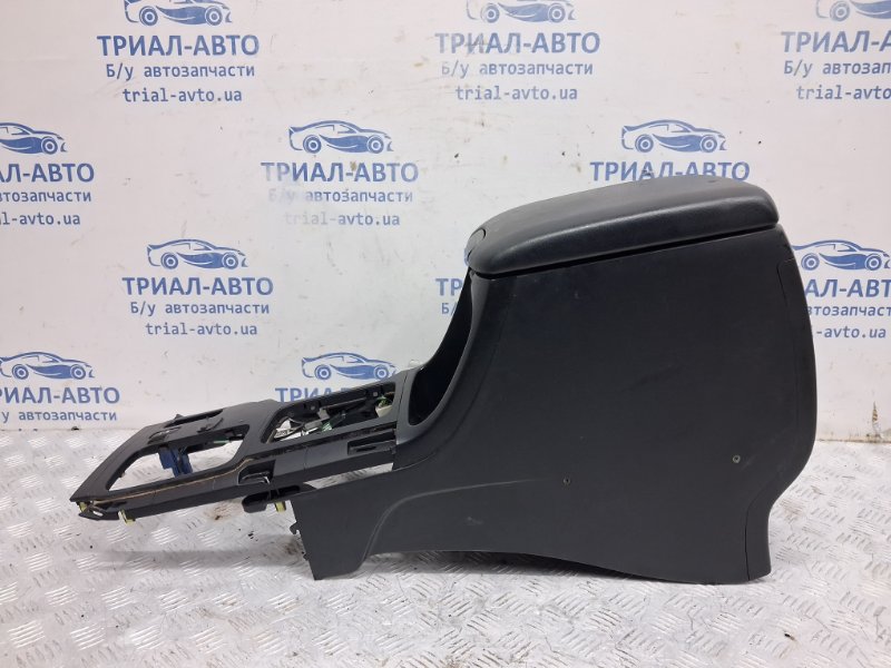 Подлокотник Toyota Prado 2002-2009 J120 4.0 1GR-FE 5891060020C0 Б/У