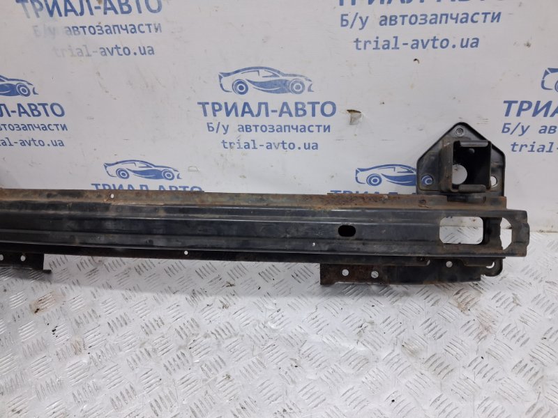 Усилитель бампера передний Hyundai Tucson JM 2.0 diesel D4EA Усилитель бампера передний Hyundai Tucson JM 2.0 diesel D4EA