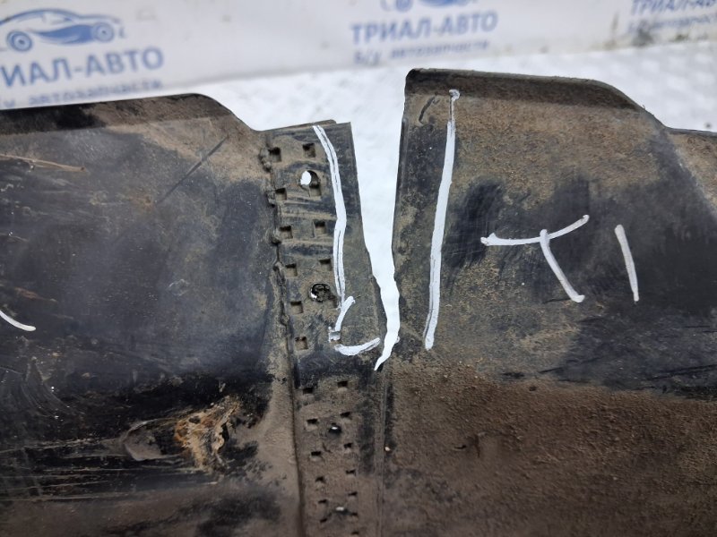 Подкрылок передний левый Tucson 2004-2009 JM 2.0 diesel D4EA Подкрылок передний левый Tucson 2004-2009 JM 2.0 diesel D4EA