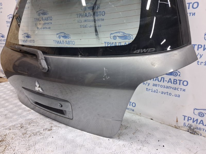 Крышка багажника Рестайлинг Outlander 2003-2006 CU 2.4 бензин 4G69