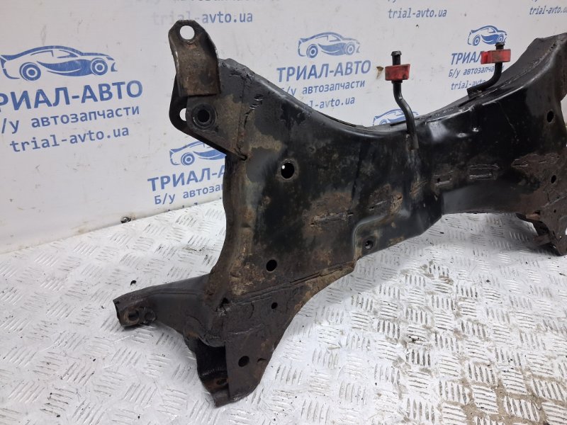 Балка передней подвески Outlander 2003-2006 CU 2.4 бензин 4G69