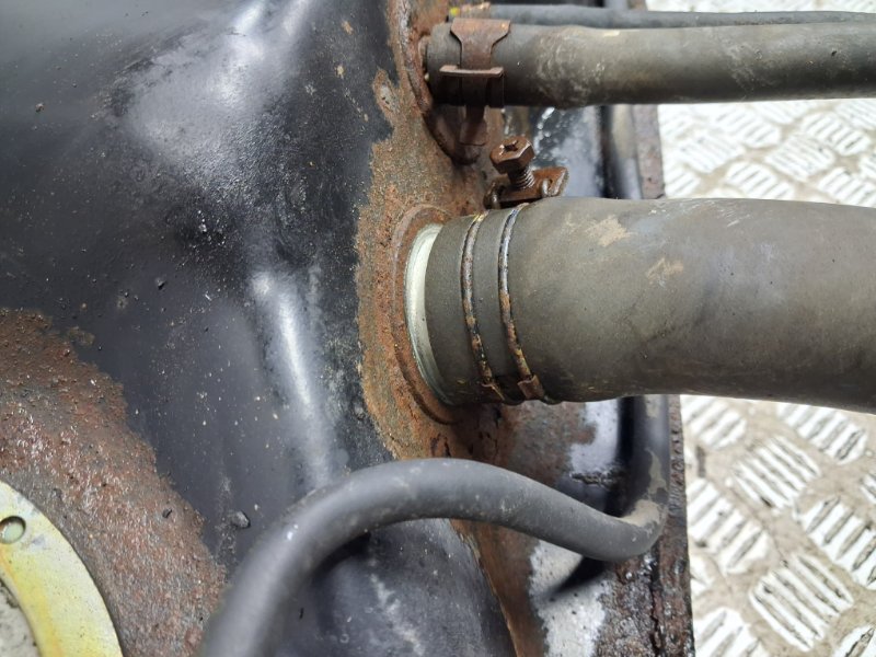 Бак топливный металлический Tucson 2004-2009 JM 2.0 diesel D4EA Бак топливный металлический Tucson 2004-2009 JM 2.0 diesel D4EA