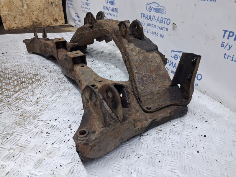 Балка задней подвески Mitsubishi Outlander CU 2.4 бензин 4G69 Балка задней подвески Mitsubishi Outlander CU 2.4 бензин 4G69