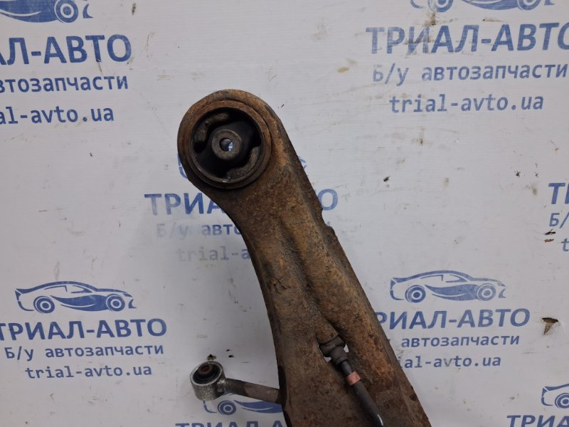 Рычаг задней подвески продольный правый Mitsubishi Outlander CU 2.4 бензин 4G69