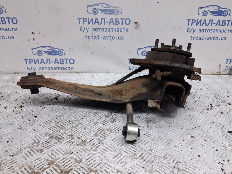 Рычаг задней подвески продольный правый Outlander 2003-2006 CU 2.4 бензин 4G69