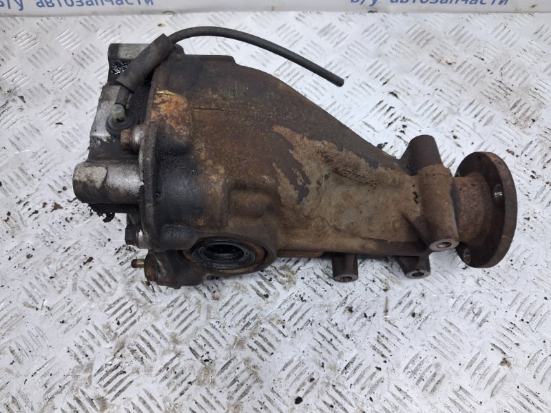 Редуктор задний Outlander 2003-2006 CU 2.4 бензин 4G69