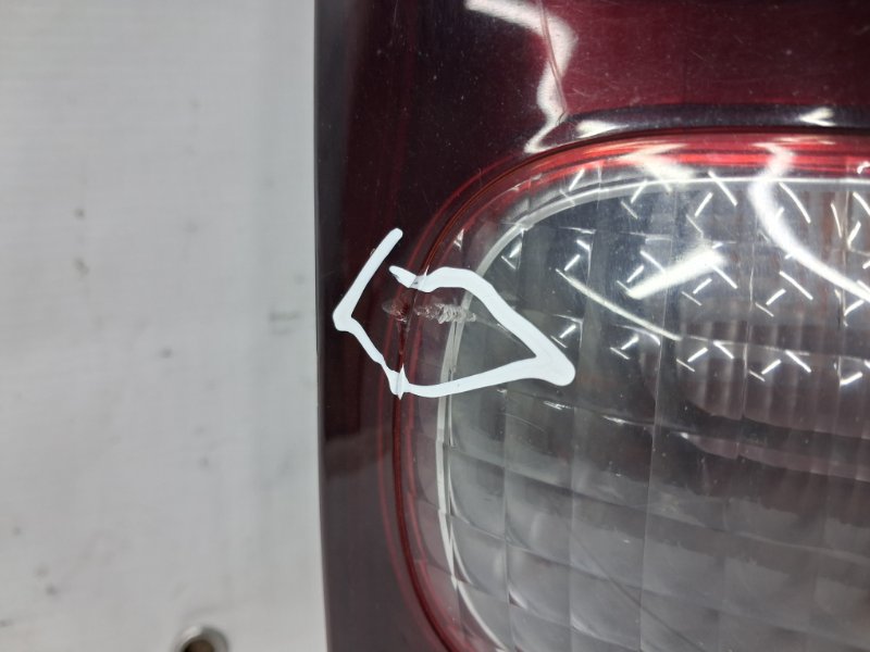 Фонарь задний внешний правый Prado 2002-2009 J120 4.0 1GR-FE