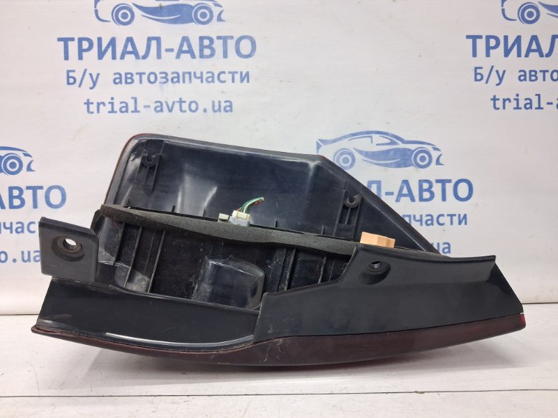 Фонарь задний внешний правый Prado 2002-2009 J120 4.0 1GR-FE