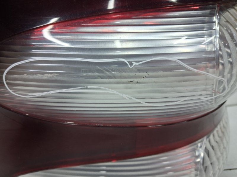 Фонарь задний внешний левый Prado 2002-2009 J120 4.0 1GR-FE